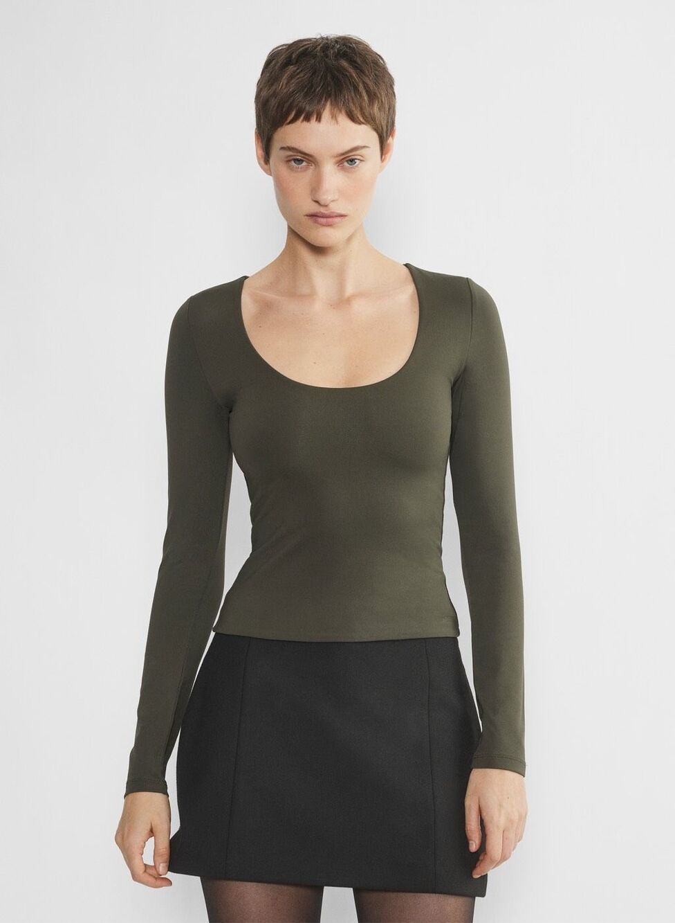 Aritzia contour Scoop Neck Long Sleeve Stretch Top olive green womens S NEW - Picture 3 of 12